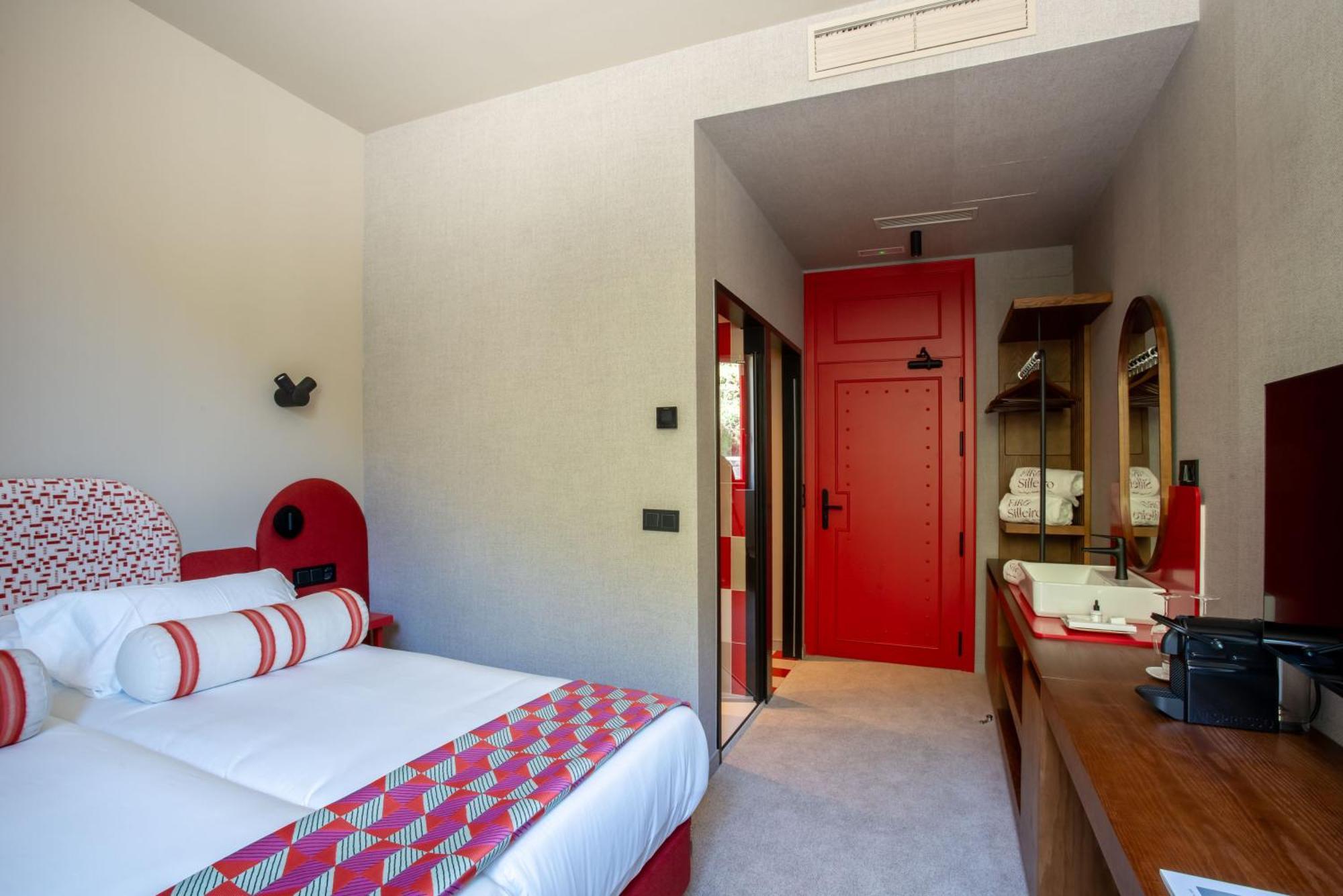 Hotel Boutique Faro Silleiro ไบโยนา ภายนอก รูปภาพ
