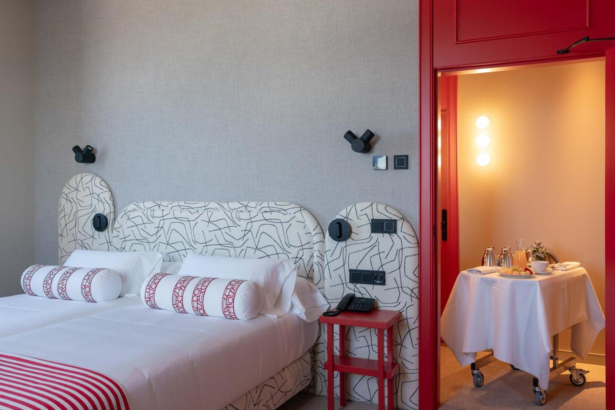 Hotel Boutique Faro Silleiro ไบโยนา ภายนอก รูปภาพ