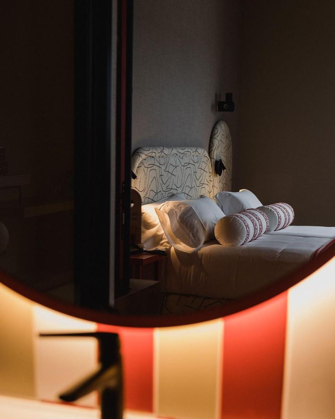 Hotel Boutique Faro Silleiro ไบโยนา ภายนอก รูปภาพ
