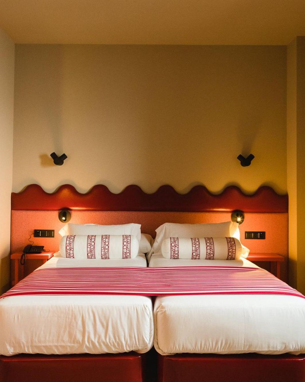 Hotel Boutique Faro Silleiro ไบโยนา ภายนอก รูปภาพ